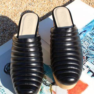 Beklina Ribbed Clog in Black
